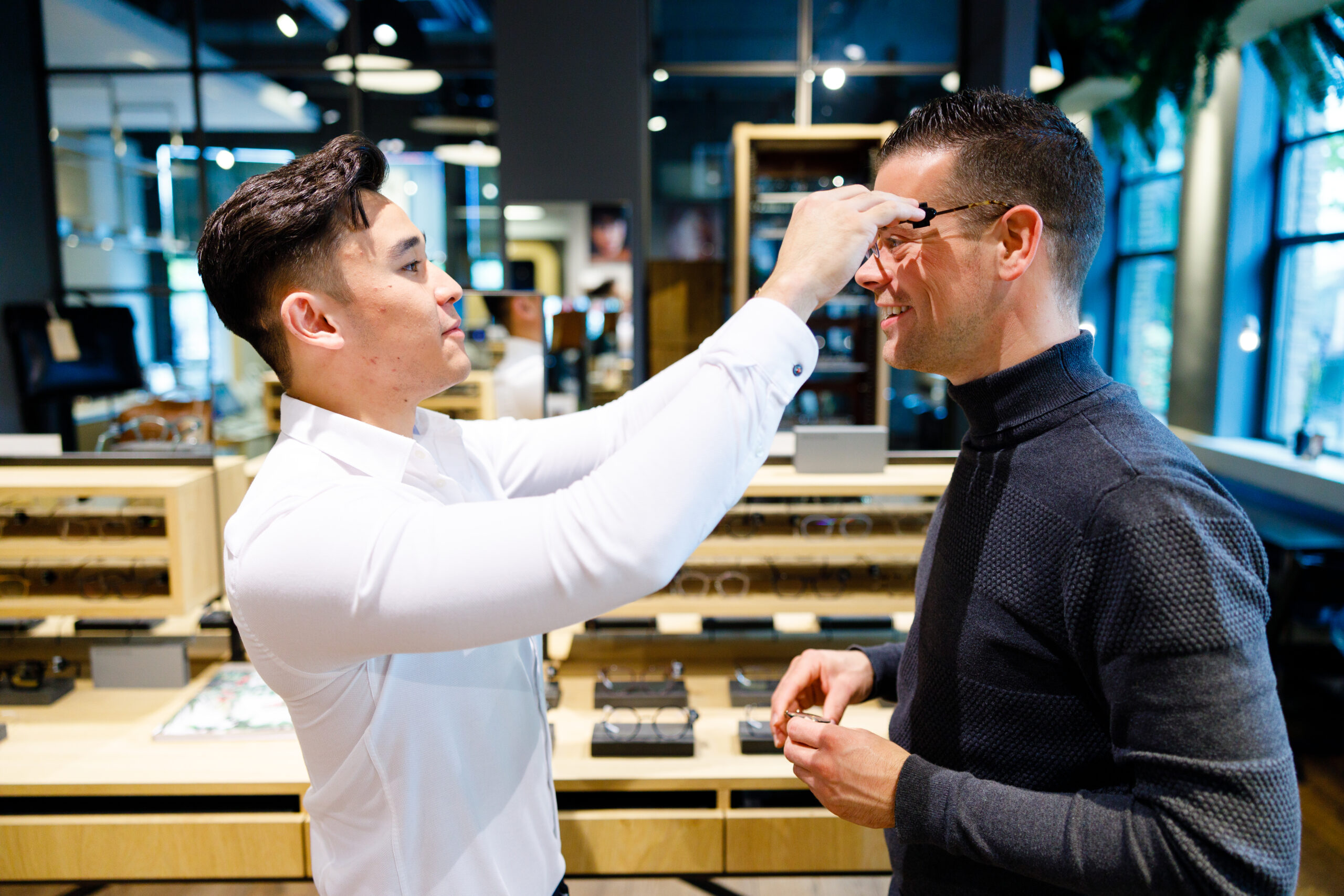 Foto: Bram Saeys; stagaires Summa College Opticien Mr. Brown Eindhoven